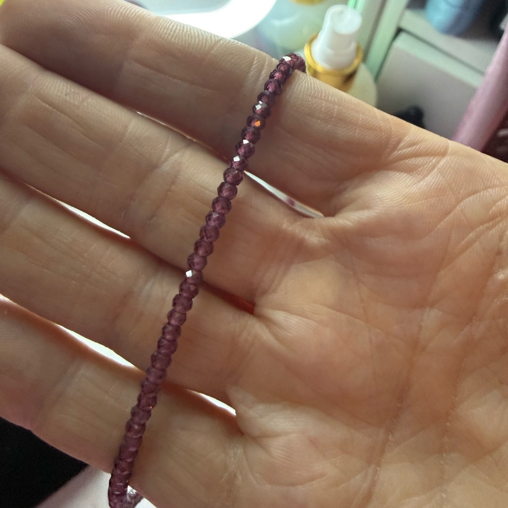 Mayamar Garnet necklace & bracelet set - Picture 2 of 2